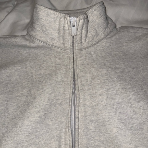 Aritzia Sweatfleece Boyfriend 1/2 Zip - Picture 6 of 6